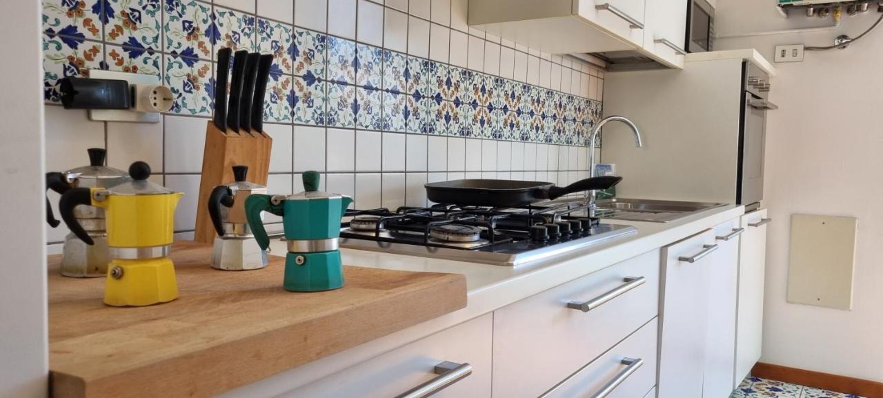 Ferienwohnung Joivy Light Flat Near Mudec Mailand Exterior foto